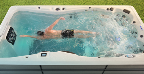 Le spa de nage de la série Challenger offre des performances d'élite