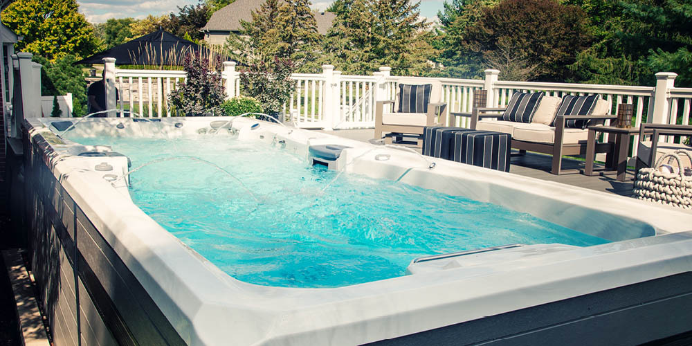 Spa de nage H2X Challenger Series de MasterSpas.