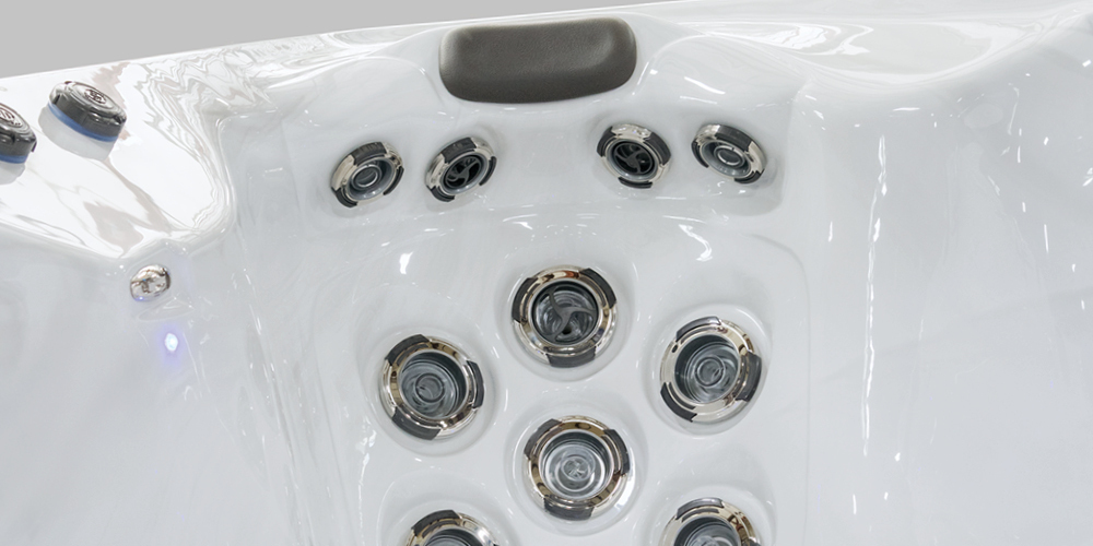 Jets dans un spa de nage.